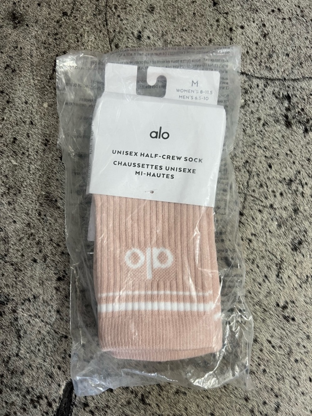 ALO Yoga Unisex Half-Crew Socks - Pink Quartz/White